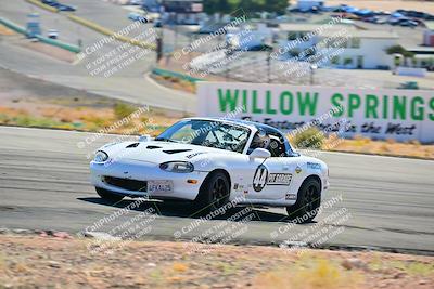 media/Oct-18-2025-Extreme Speed (Sat) [[d6d7e1fef1]]/Group 2 Green/Session 2 (Turn 3)/